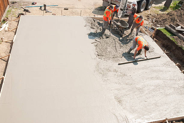 Best Concrete Driveway Installation  in Stewart Manor, NY